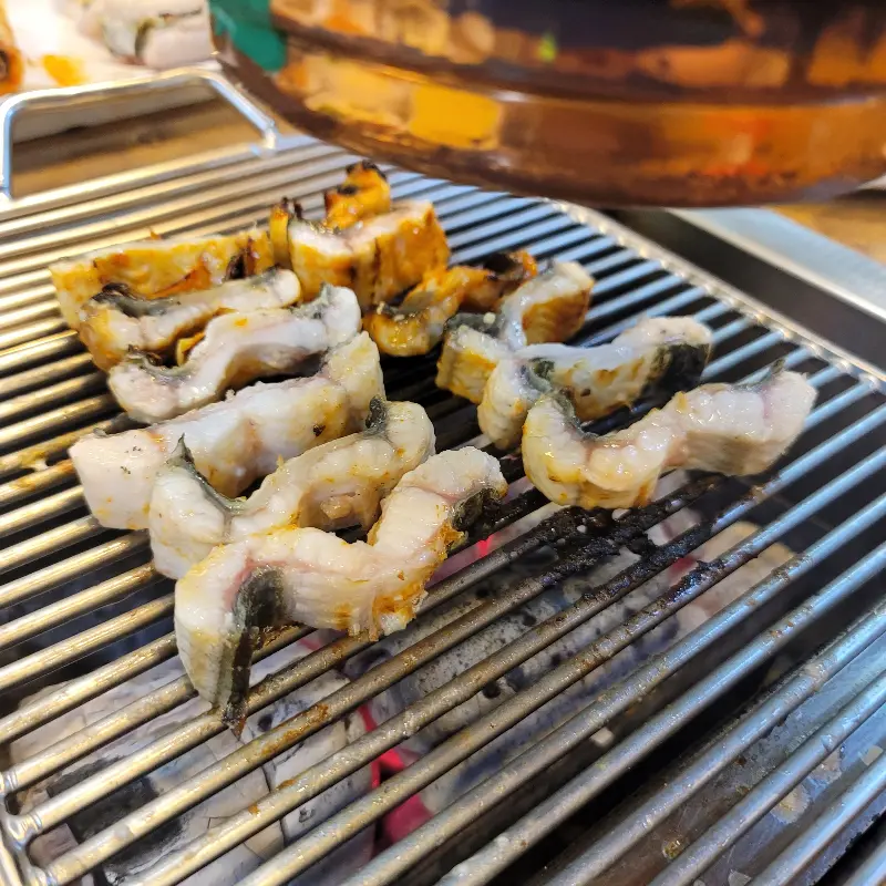 숯불 위 장어