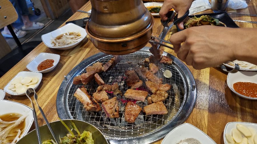 후식으로 즐기는 시원한 냉면