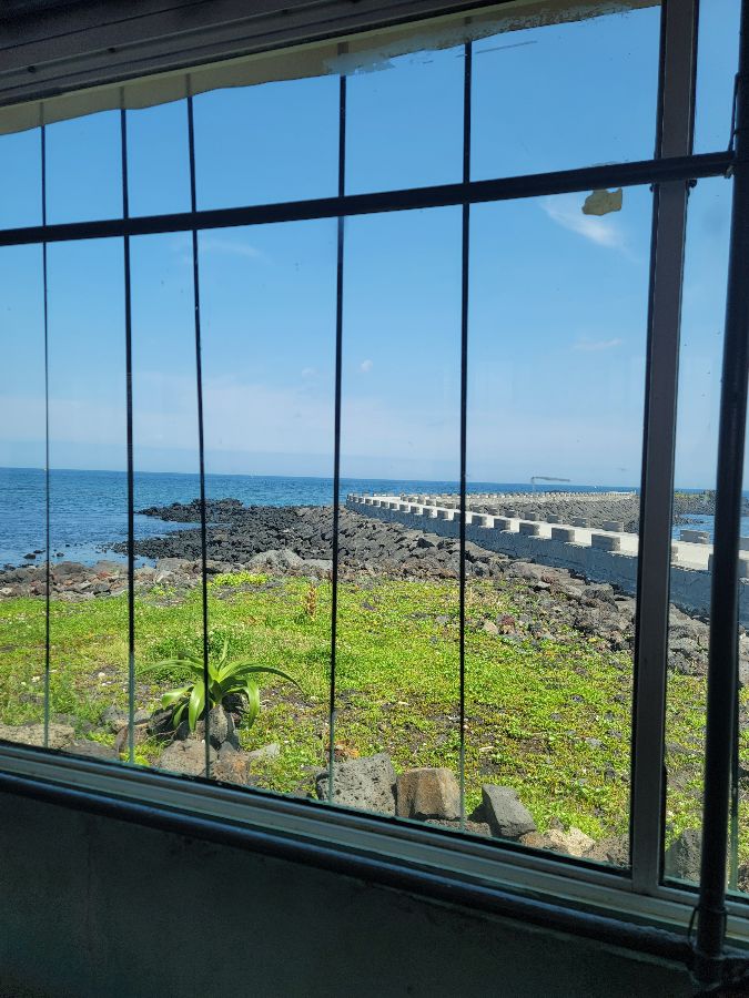 탁 트인 바다 뷰