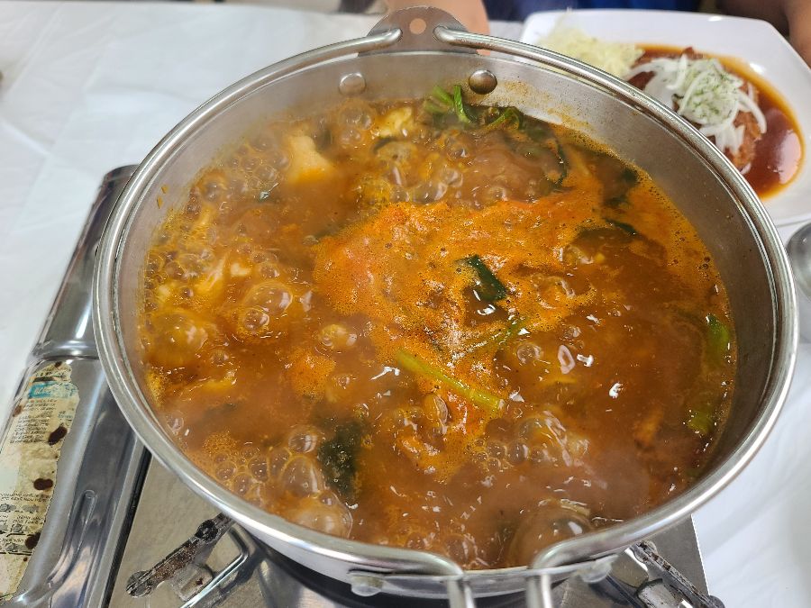 어탕과 함께 나온 치즈돈까스