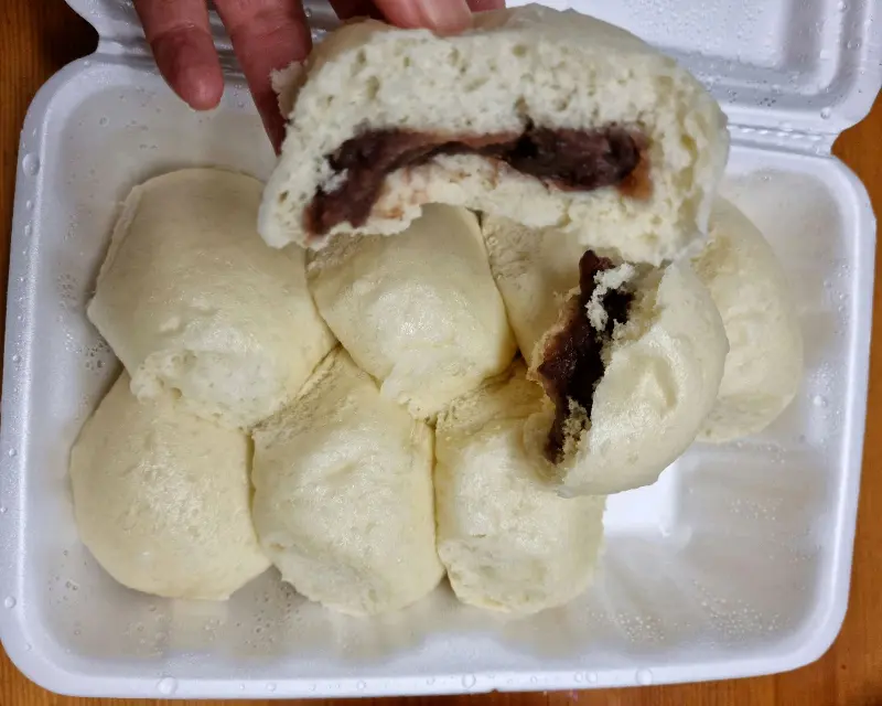 찐빵 속 팥 앙금