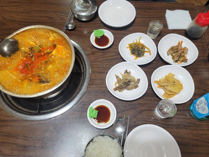 동태찌개 한 상 차림