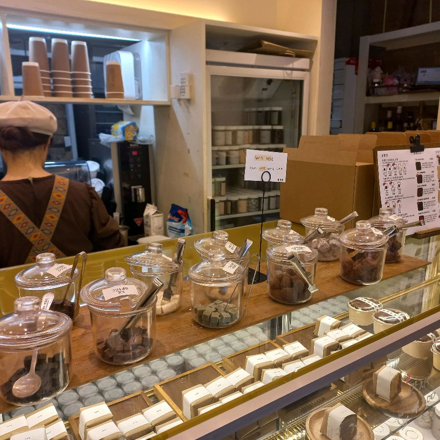 다크 초콜릿 음료