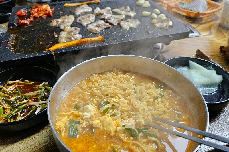 된장찌개와 라면