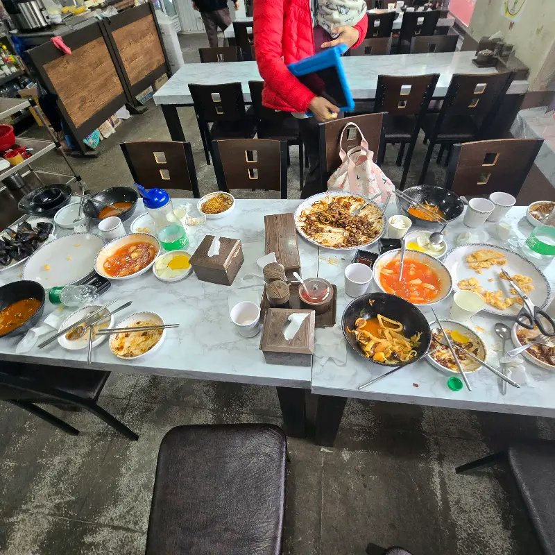 식당 내부 전경