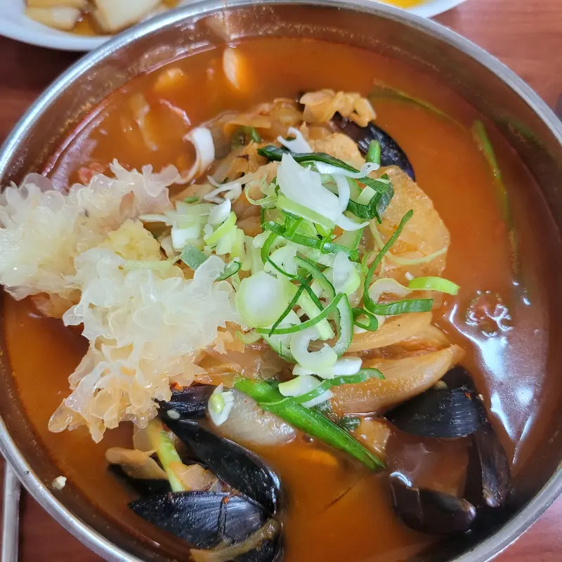 얼큰 순두부 짬뽕밥