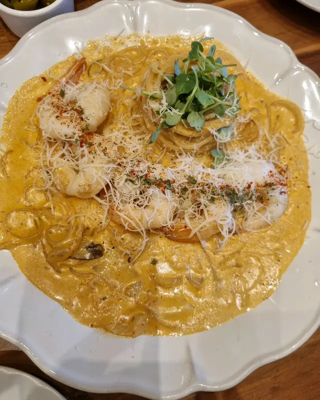 새우가 듬뿍 들어간 로제 파스타