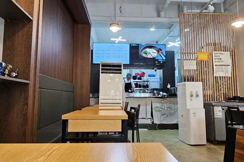 깔끔한 오픈형 주방