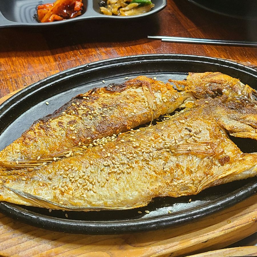 윤기가 좌르르 흐르는 돼지 불고기