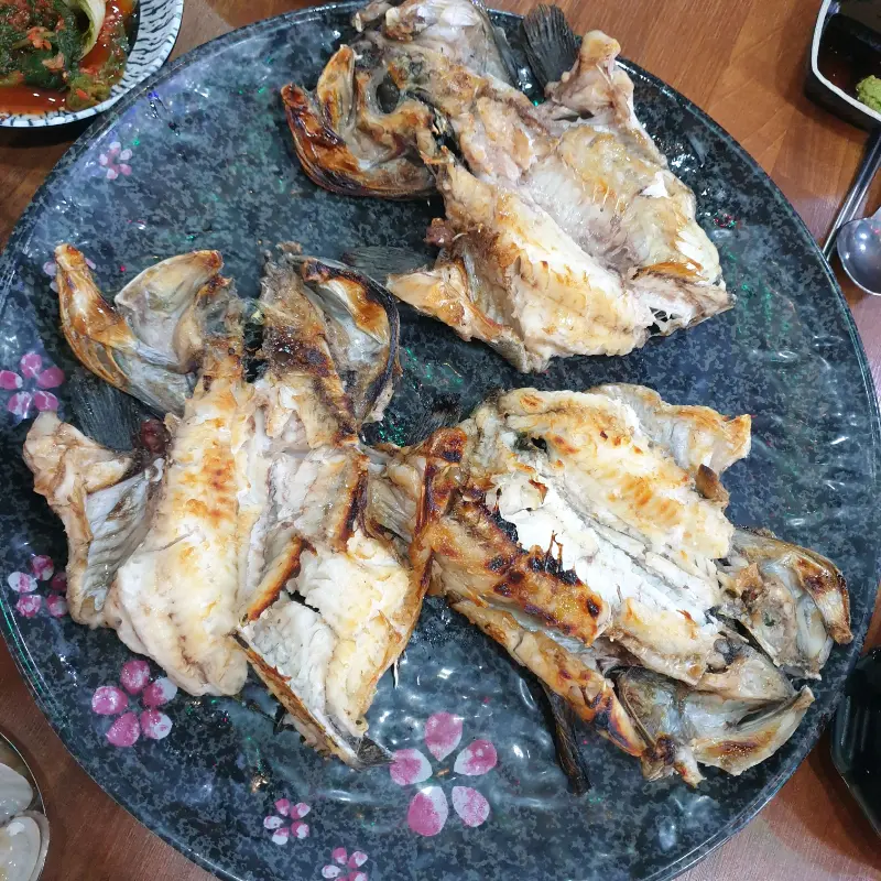 겉바속촉 우럭구이