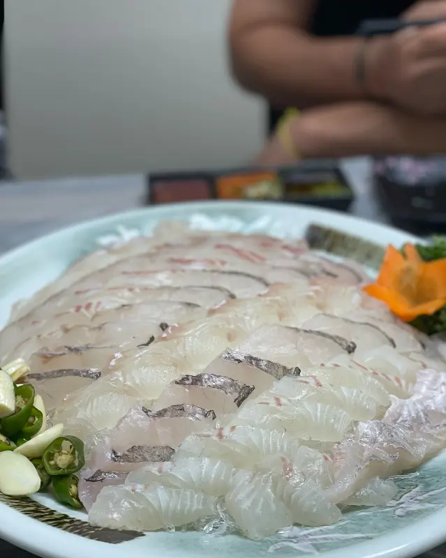 싱싱한 도다리 회