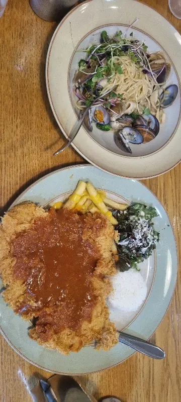 돈까스와 봉골레