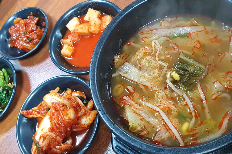 장터국밥 근접샷