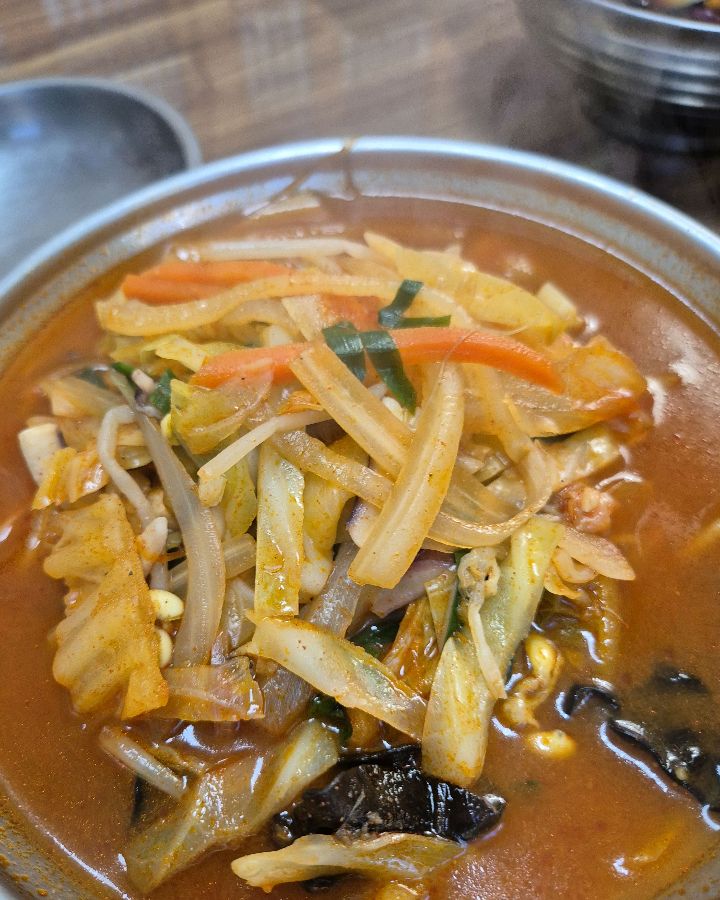 시원한 냉우동의 비주얼