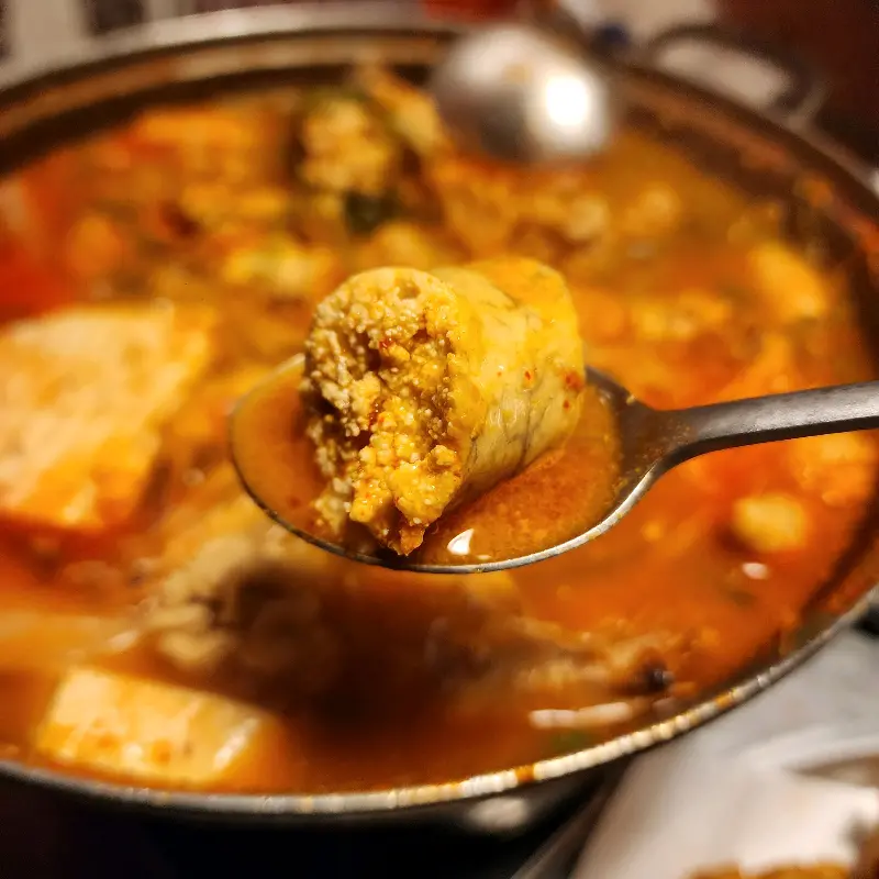 알이 가득한 알탕