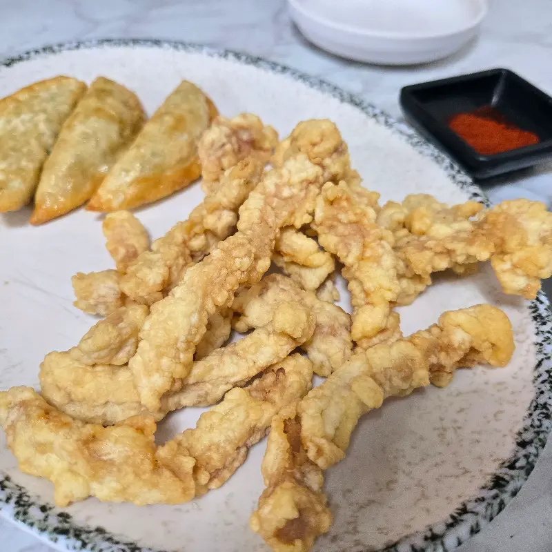 탕수육과 군만두