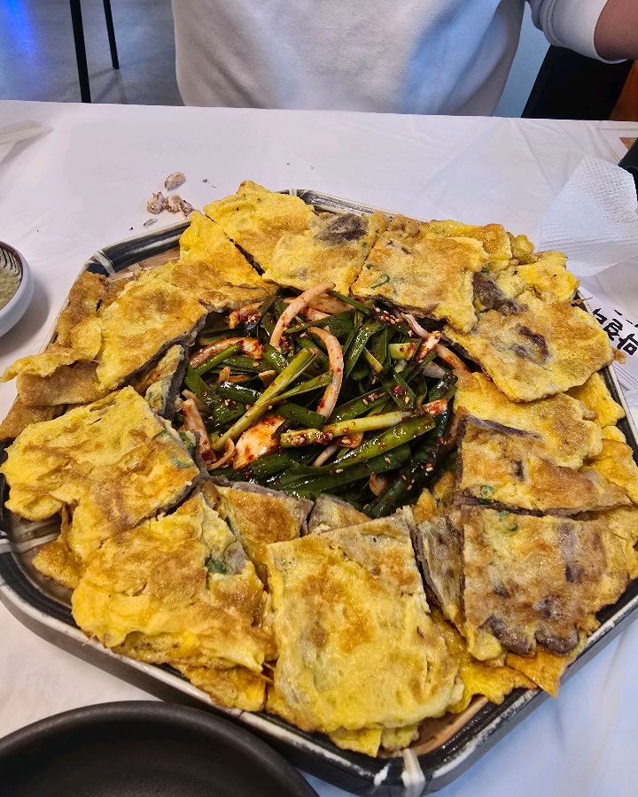 푸짐한 오징어 파전