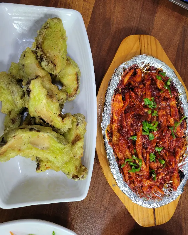 진미원 더덕구이와 버섯튀김