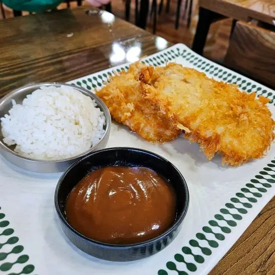 아이들이 좋아하는 수제 돈가스