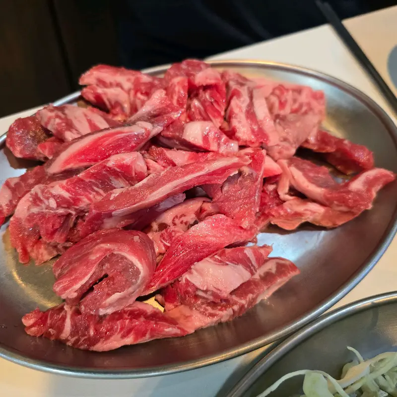 신선한 소갈비살
