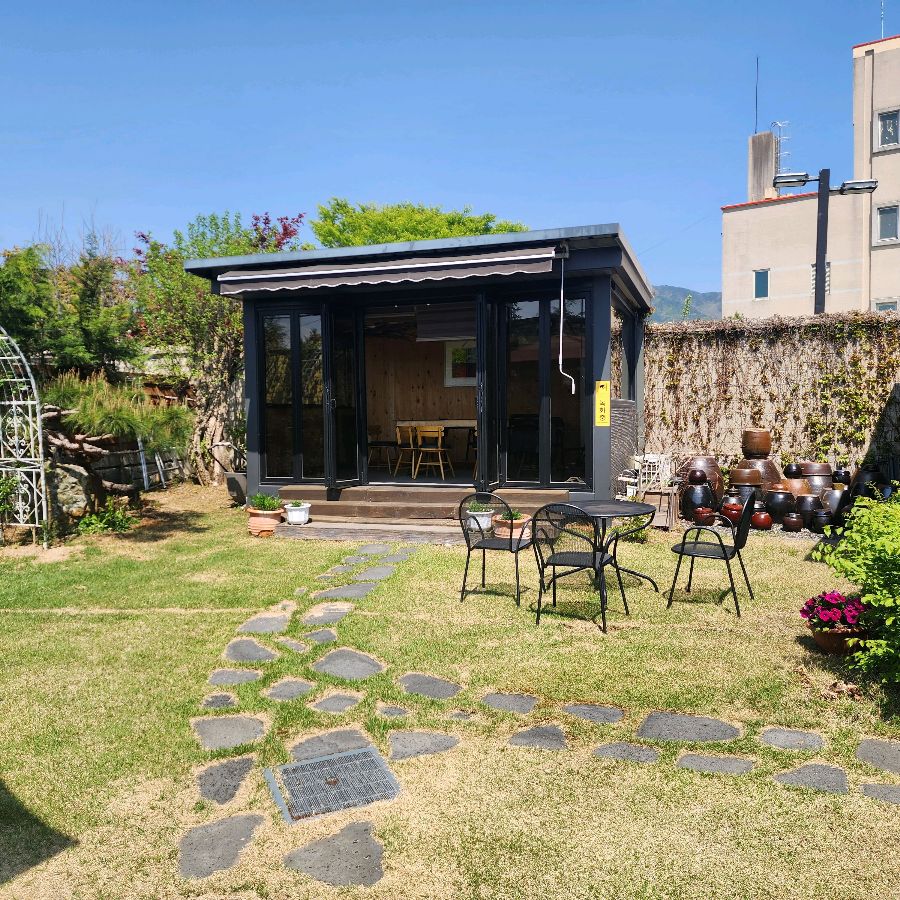 정원의 작은 공간