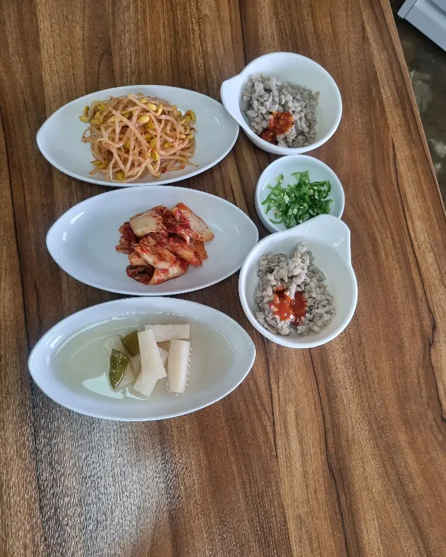 다양한 밑반찬