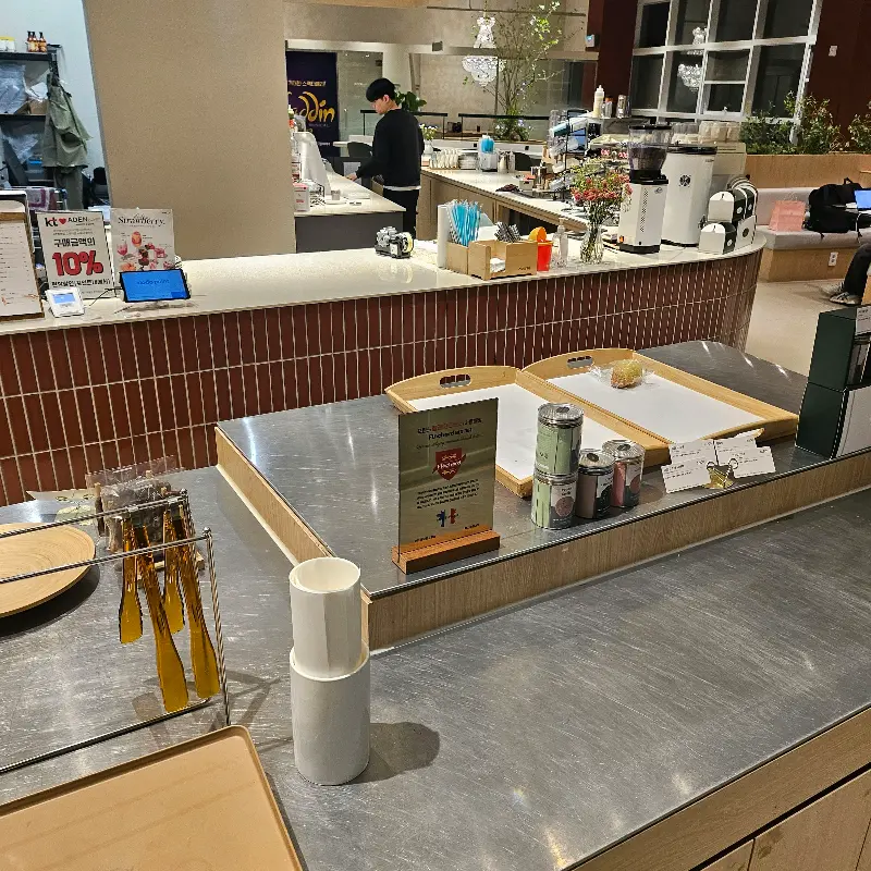 아덴블랑제리 내부