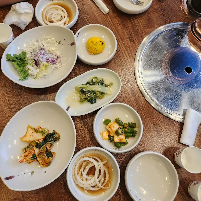 소플러스의 쫄깃한 면발의 냉면