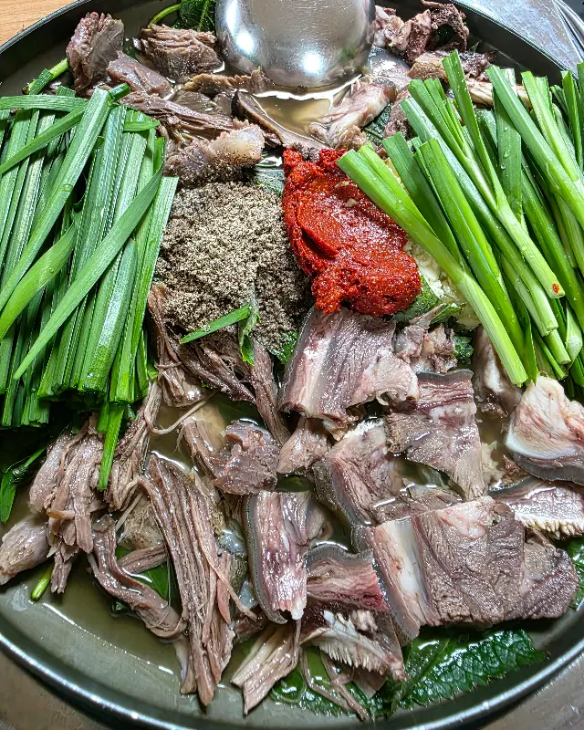 흑염소 전골 재료