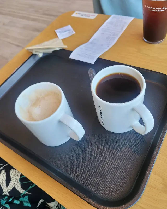 투썸플레이스 아메리카노와 라떼