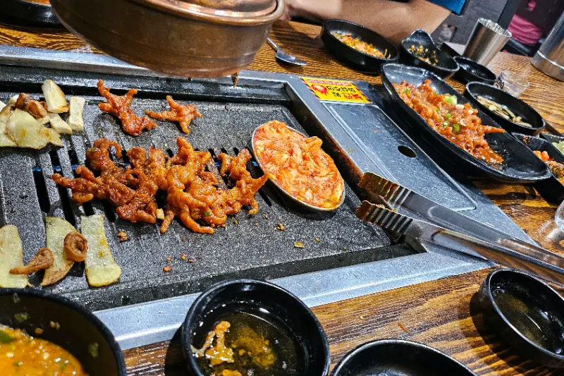 매콤한 닭발의 자태