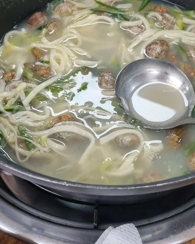 복해물칼국수의 시원한 국물