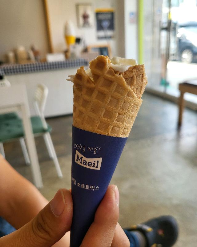 어바웃커피프로젝트 와플콘 아이스크림