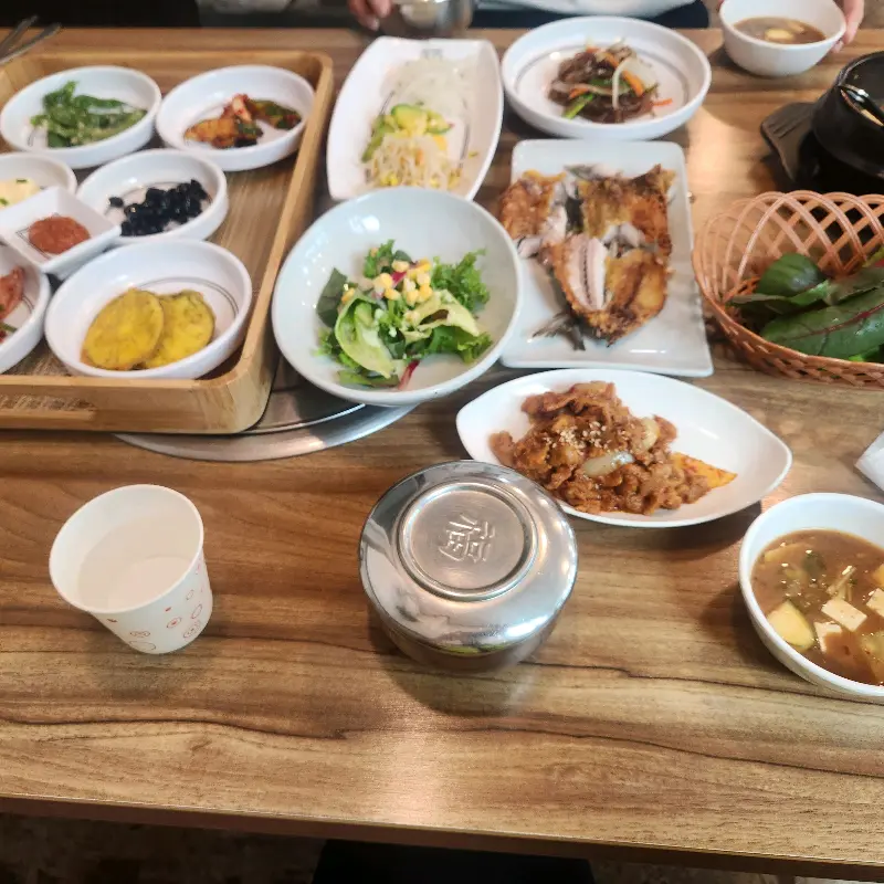 푸짐한 한 상 차림