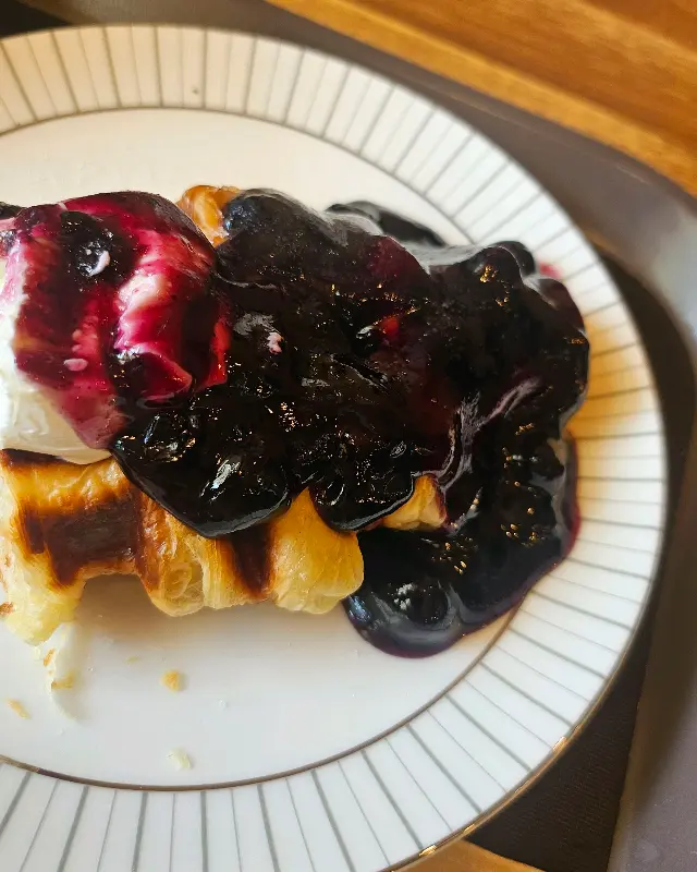 블루베리 크림치즈 크로플