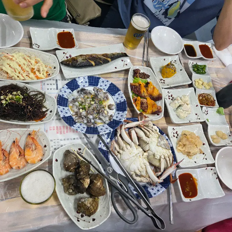 다채로운 곁들임 메뉴