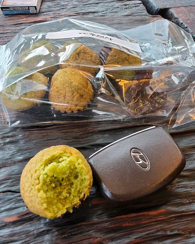 연잎 미니 마들렌과 자동차 키