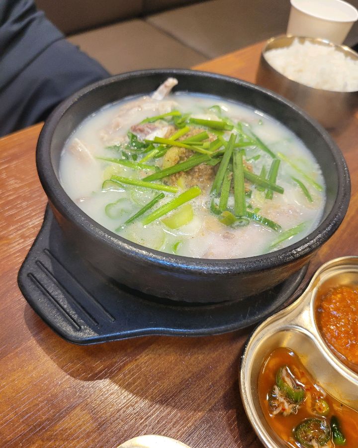 순대국과 깍두기