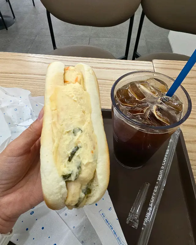 백다방 핫도그와 아이스 아메리카노