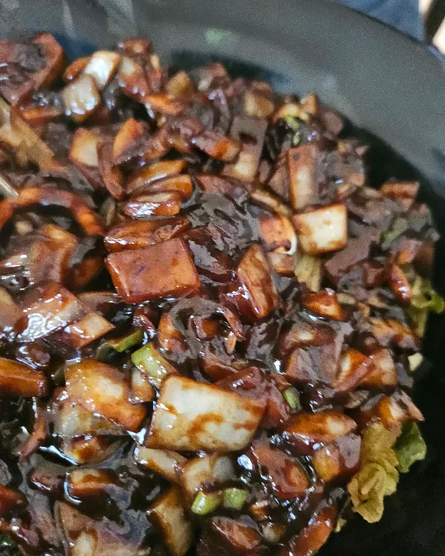 간짜장 소스의 모습