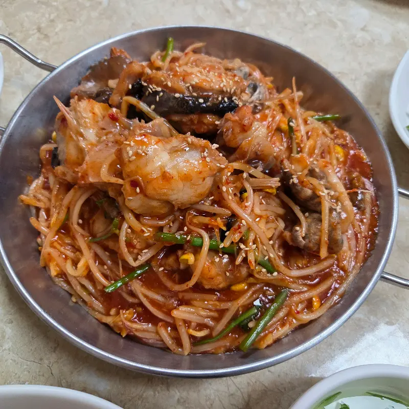 아구와 콩나물이 듬뿍 들어간 아구찜