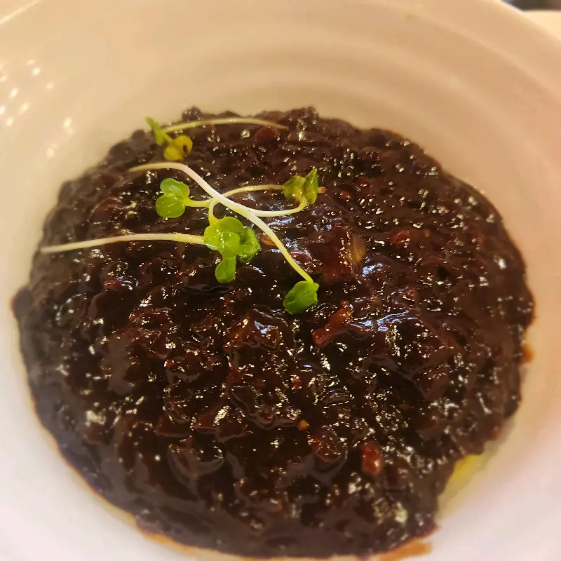 짜장 소스 클로즈업 사진