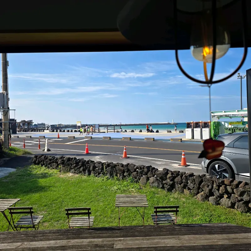 미엘드세화 앞 세화해변 풍경