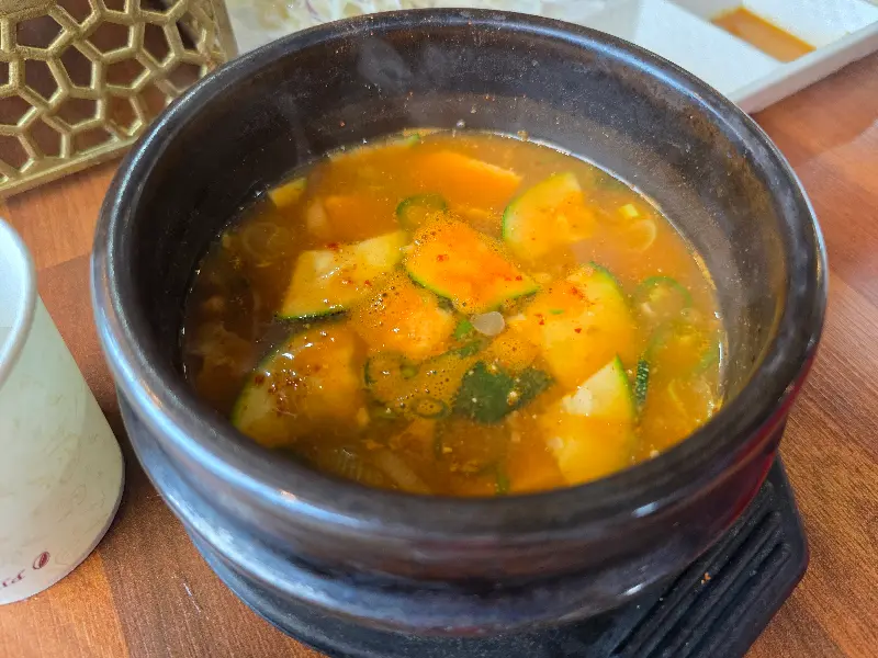뜨끈하고 시원한 된장찌개