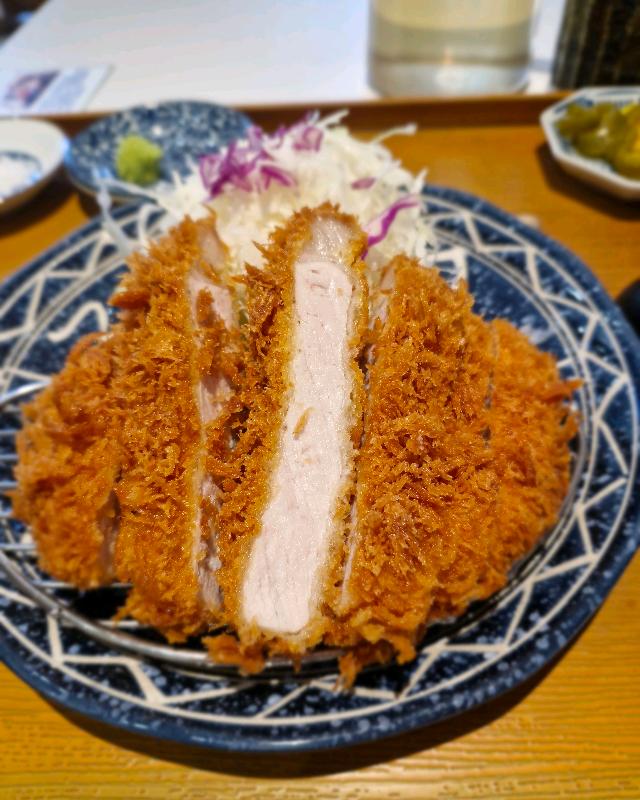 겉바속촉의 정석, 히레카츠