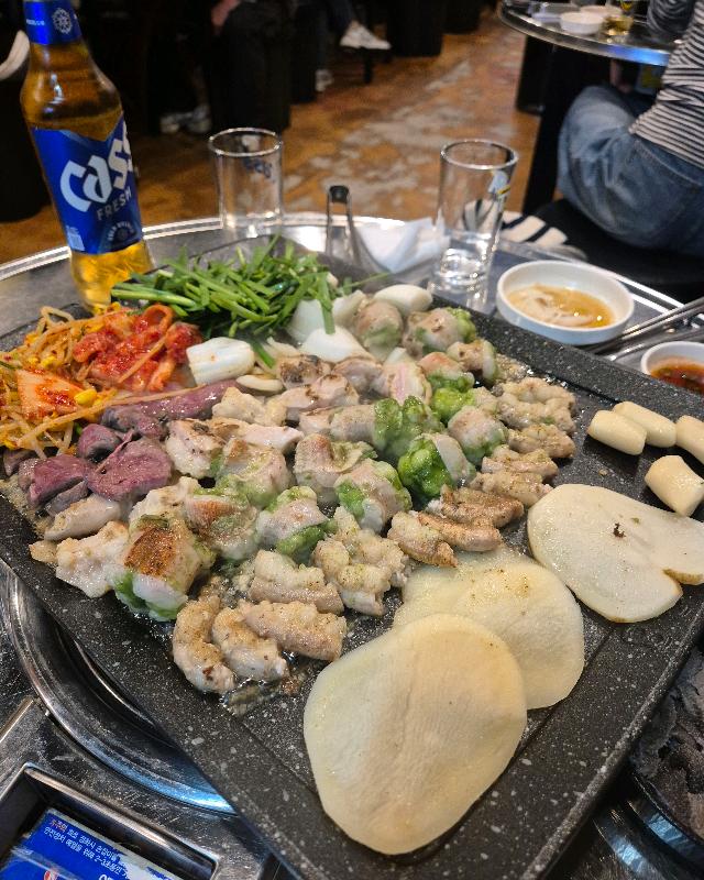 푸짐한 곱창 모듬 한 상 차림