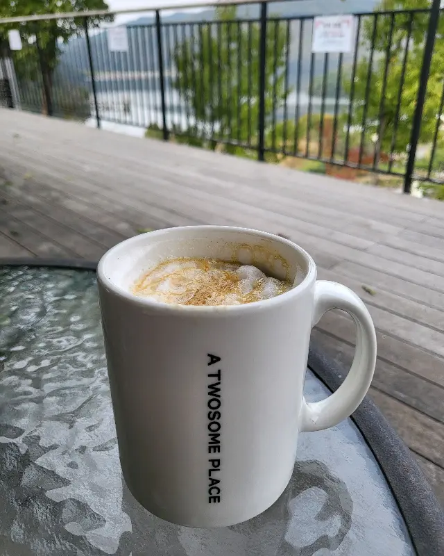 투썸플레이스 벨포레점 외부