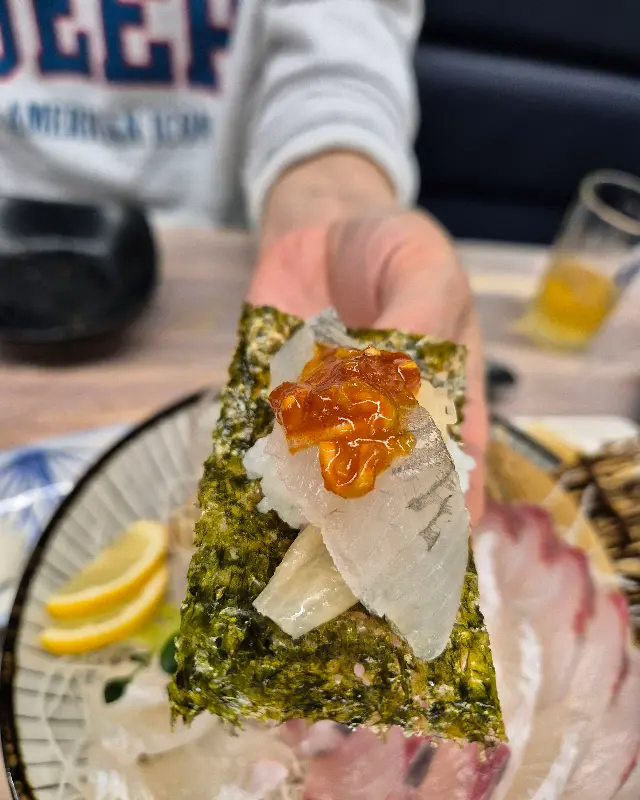 김에 싸 먹는 신선한 회