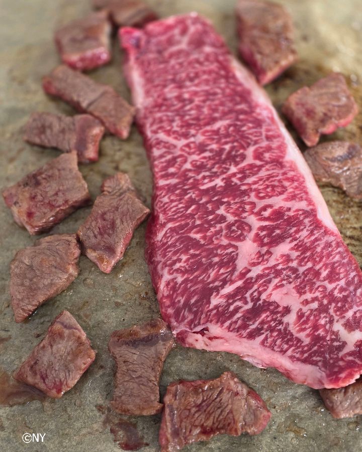 환상적인 마블링의 약돌한우