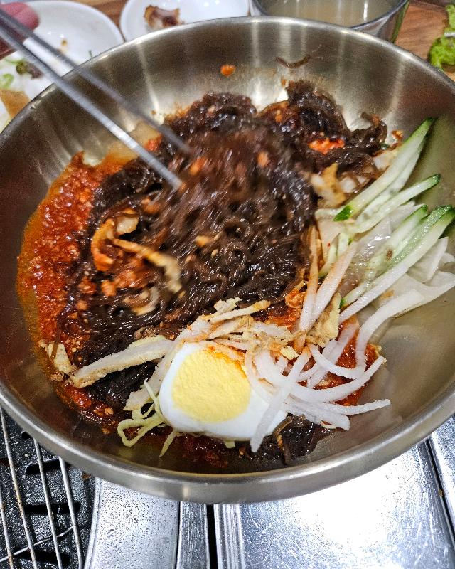 비빔냉면